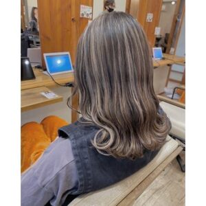 小顔見えが叶うレイヤーカット