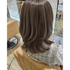 レイヤーカットでふんわり小顔見せ