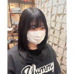 大人かわいい小顔レイヤーカット
