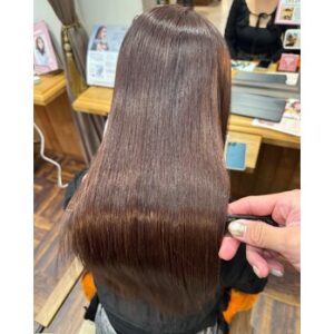 髪質改善ストレートで素髪ツヤ髪に