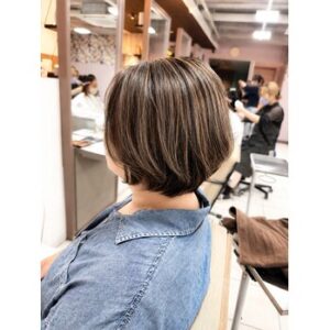 大人女性におすすめ。丸みのあるショートボブ
