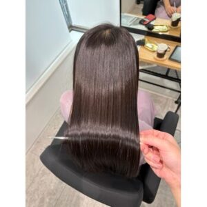 実は逆？縮毛矯正よりカラーの方がダメージする理由