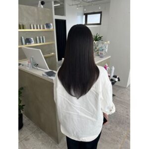髪が綺麗な人は美容室で何をしているの？