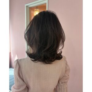 小顔見えレイヤーカットで軽やかに♪