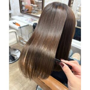 湿気に負けない髪質改善ストレート