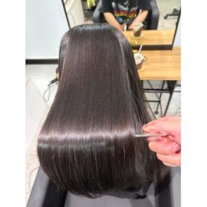 美容室でトリートメントしてるのに
