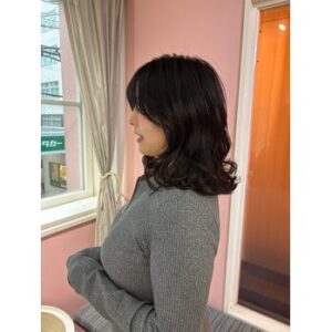 水素カラーで柔らかなツヤ髪へ