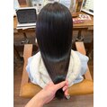 髪質改善で輝くツヤ美髪に