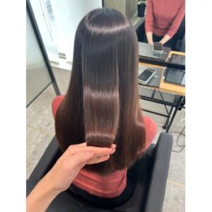「朝の髪が決まらない」は、カットだけでは解決しない