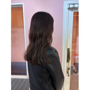 水素カラーでやわらかなツヤ髪へ