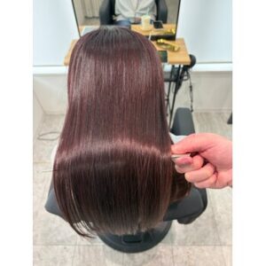 縮毛矯正した髪に毎日のアイロンは必要？