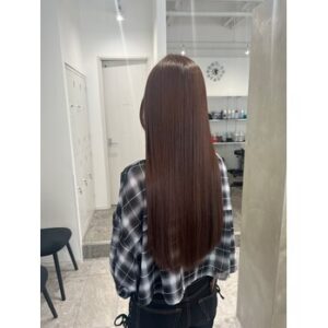髪を伸ばすならストレート？