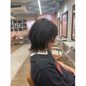 レイヤーカットで軽やかに動く髪へ